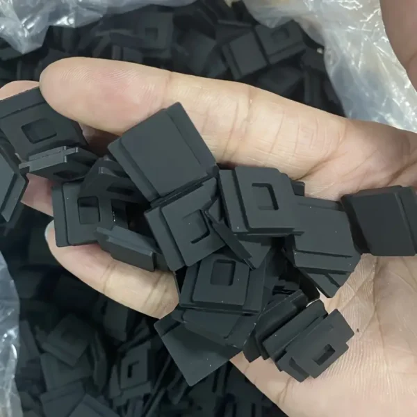 a0a36d44-d232-4172-8b0d-a6bdc9ef72f7 (1) Universal Silicone Camera Hot Shoe Cover Protector