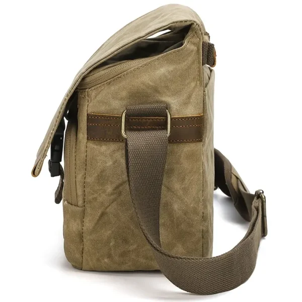 b2f8bf25-8fb6-4b41-bf94-ecbd32e8bd7e Durable Polyester Camera Backpack